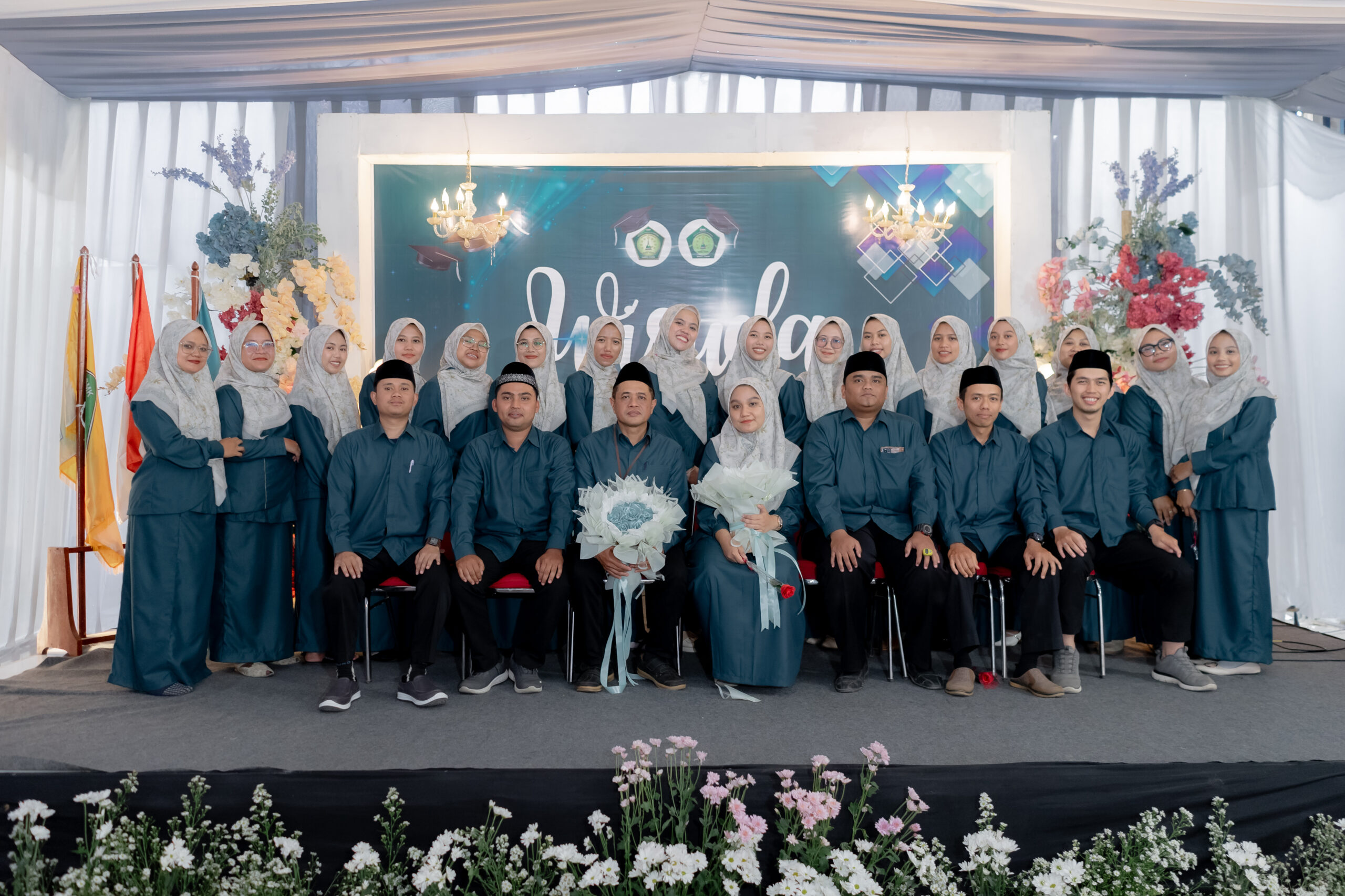 Merayakan Perjalanan, Menyongsong Masa Depan: SMP Darul Itqon Gelar Wisuda Tahun Ajaran 2025/2026